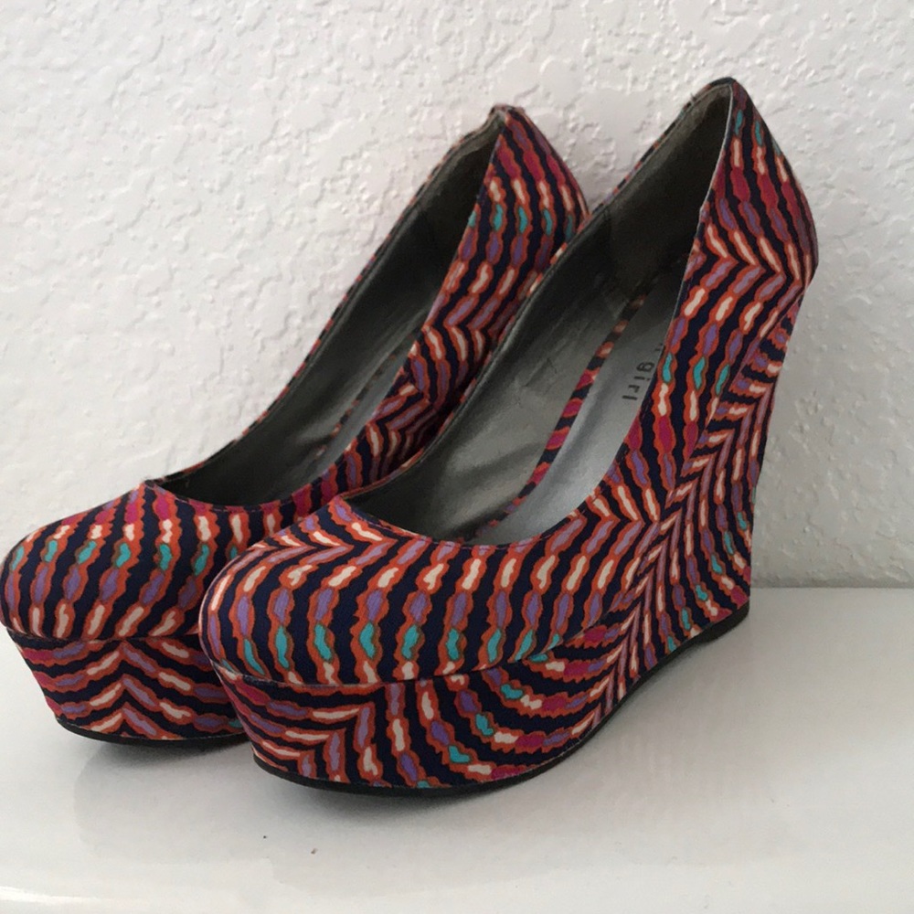 Pretty in Pink Wedged Heels